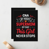 Nurse Gift CNA van nachtelijke supermoeder Notitiekaartje (Voorkant / Achterkant in situ)
