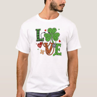 : Nurse Love St Patrick's Day Stethoscope Art T-shirt