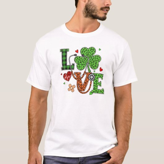 : Nurse Love St Patrick's Day Stethoscope Art T-shirt (Voorkant)