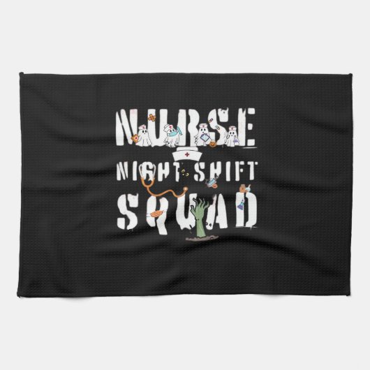Nurse Night Shift Halloween Squad Classic T-shirt Theedoek (Horizontaal)