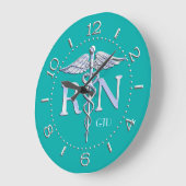 Nurse RN Caduceus Monogram Dial Style op Turquoise Grote Klok (Hoek)