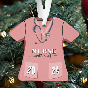 Nurse Scrubs Roze Shirt Stethoscoop Kerst Ornament