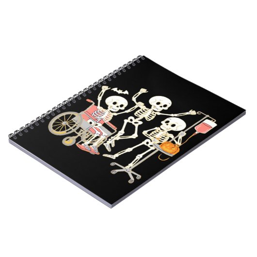 Nurse Skeleton Funny Halloween Healthcare Essentia Notitieboek (Linkerzijde)