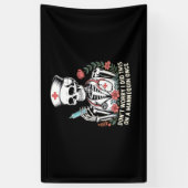 Nurse Skeleton Joke Humor Halloween Essential T-SH Spandoek (Verticaal)
