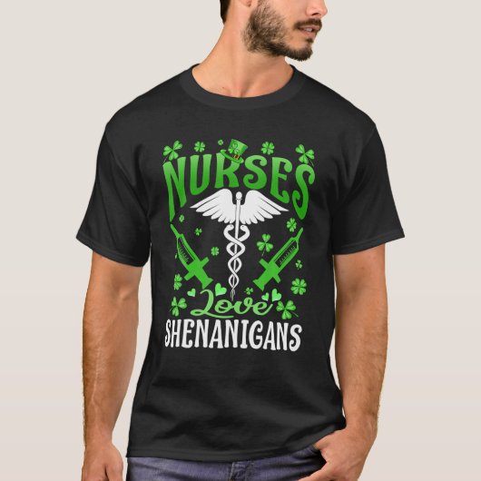Nurses Love Shenanigans Funny St Patrick's Day Nur T-shirt (Voorkant)