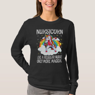 Nursicorn als een gewone verpleegster, maar meer m t-shirt