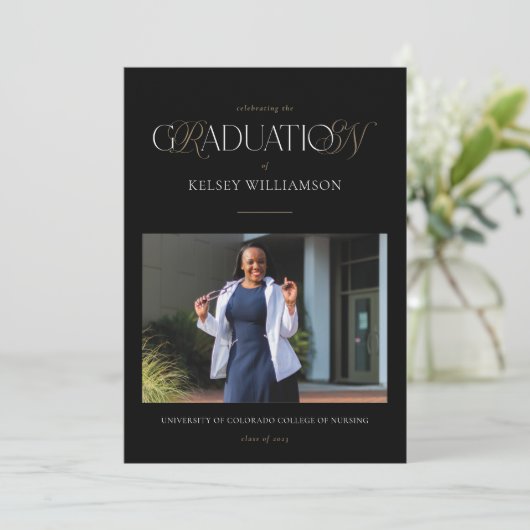 Nursing Degree Afstudeerder Aankondiging en uitnod (Staand voorkant)