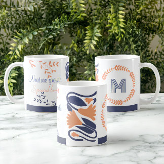 Nurture & Bloom: gepersonaliseerd monogram Koffiemok