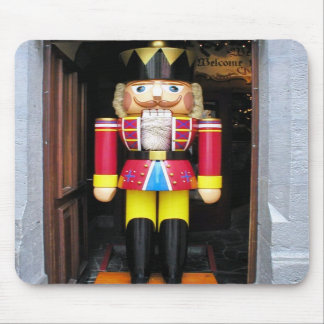 NUTCRACKER-MUISMAT MUISMAT