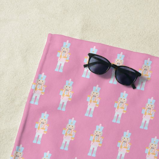 Nutkraker met snoepriet strandlaken (In situ)