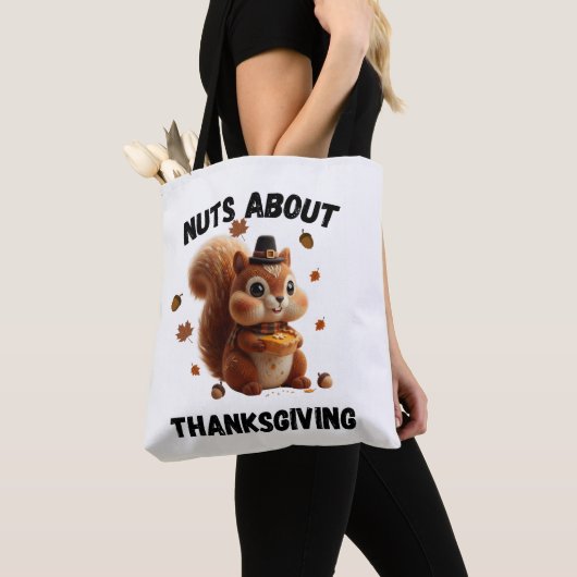 Nuts About Pie – Cute Yarn Squirrel Thanksgiving  Tote Bag (Dichtbij)