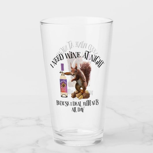 Nuts de hele dag - Funny Squirrel Wine Drinker Glas (Voorkant)