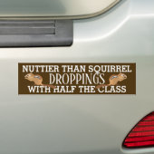 Nuttiger dan eekhoornuitwerpselen De helft van de  Bumpersticker (Op auto)