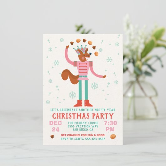 Nutty Squirrel Nutcracker Kerstparty Kaart (Staand voorkant)