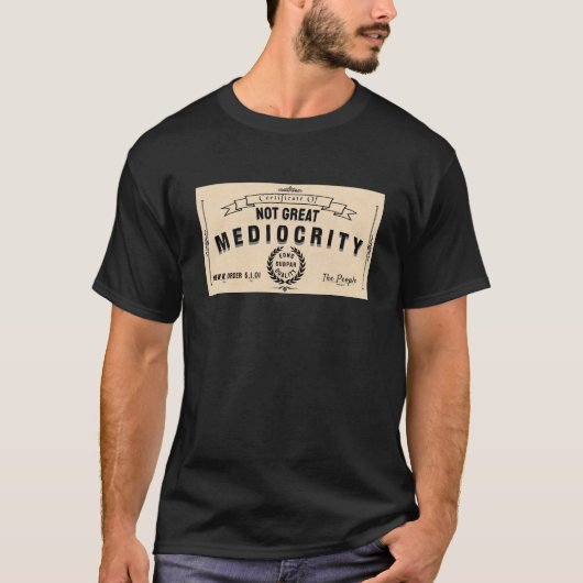 NWO Mediocrity (donker) T-shirt (Voorkant)