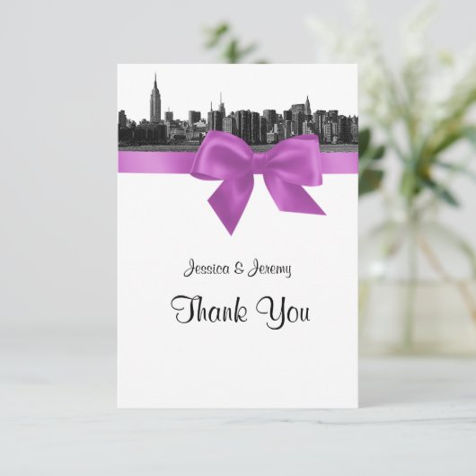 NYC brede skyline geëtst BW Lila dank u Bedankkaart (Staand voorkant)