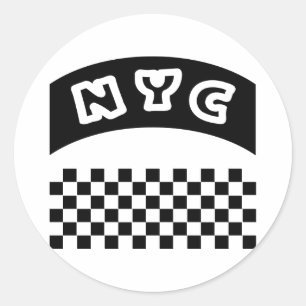 NYC Cutout met Taxi Checkerboard en Banner Ronde Sticker