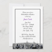 NYC Etched Fisheye Skyline BW Paarse Verjaardag Kaart (Achterkant)