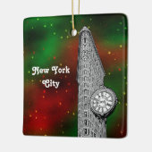 NYC Flatiron Building Red Grn Starry Xmas Keramisch Ornament (Links)