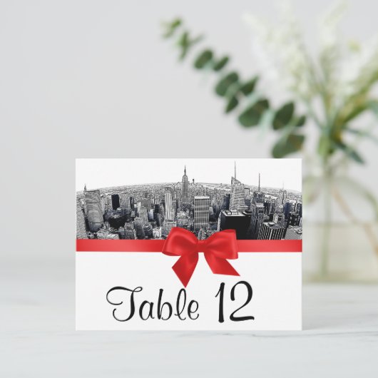 NYC geëtst Fisheye Skyline BW Rood Tafelnummer (Staand voorkant)