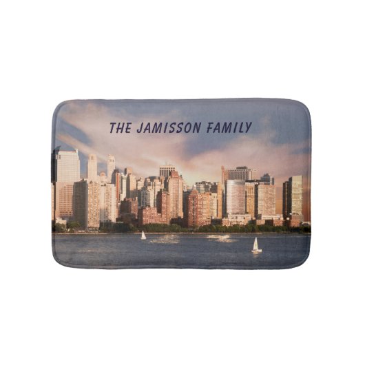 NYC Lower Manhattan Skyline with Personalized Name Badmat (Voorkant)