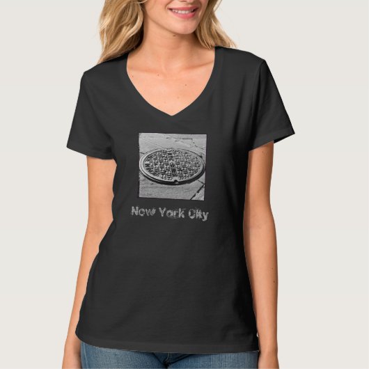 NYC Manhole Hoesje Dames V-hals T-shirt (Voorkant)