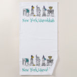 NYC New York City Hanukkah Chanukah Holiday Strandlaken<br><div class="desc">Een handdoek is voorzien van een originele markeringsillustratie van de verschillende landmerken van New York City,  "gekleed" voor het vakantieseizoen van de Hanukkah. Zie je niet wat je zoekt? Hulp nodig bij aanpassingen? Klik "contact deze ontwerper"om iets te hebben enkel voor u wordt gecreeerd!</div>