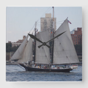 NYC Sailboot 1 Vierkante Klok