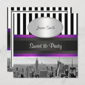 NYC Skyline BW Blk Wht Strp Purpl P Sweet 16 Party Kaart (Voorkant / Achterkant)