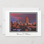 NYC Skyline ESB Surreal Sunset Huwelijksuitnodigin Kaart (Voorkant)