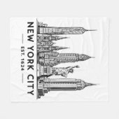 NYC Skyline Illustration with Statue of Liberty Fleece Deken (Voorkant (Horizontaal))