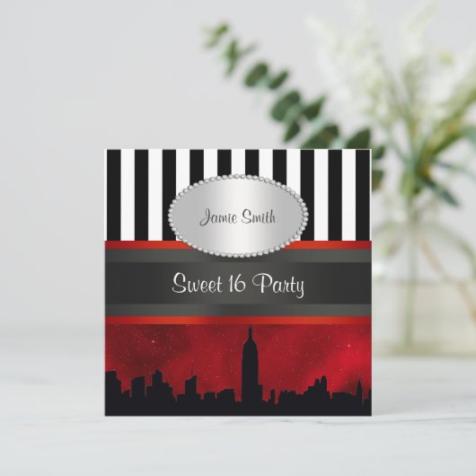 NYC Skyline Sil Red Sky Blk Wht Stripe P Sweet 16 Kaart (Staand voorkant)
