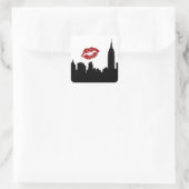 NYC Skyline Silhouette, ESB #1 Red Lipstick Kiss Vierkante Sticker (Tas)