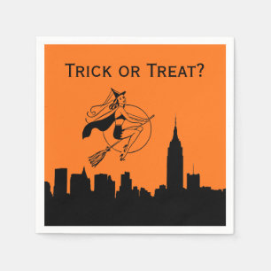 NYC Skyline Silhouette Halloween Cheeky Witch Servetten