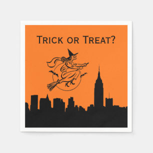 NYC Skyline Silhouette Halloween Flying Witch Servetten