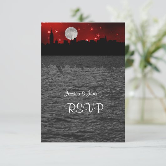 NYC Skyline Silhouette Moon Red RSVP 1 Kaartje (Staand voorkant)