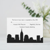NYC Skyline Wedding RSVP-kaarten RSVP Kaartje (Staand voorkant)
