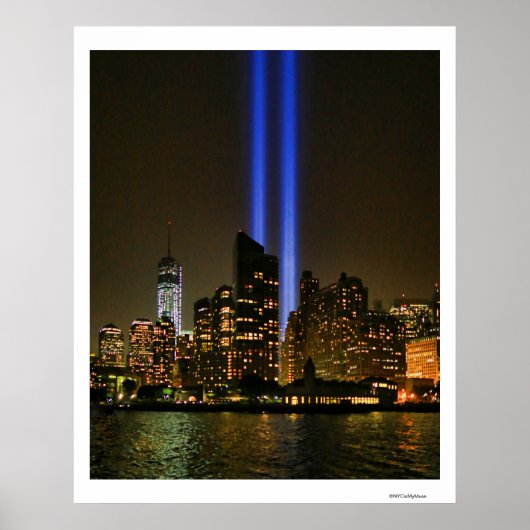 NYC Skyline: WTC 9/11 in Light 2013 #1 Poster (Voorkant)