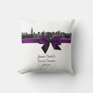 NYC Wide Skyline Etched BW Paars Pillow Kussen