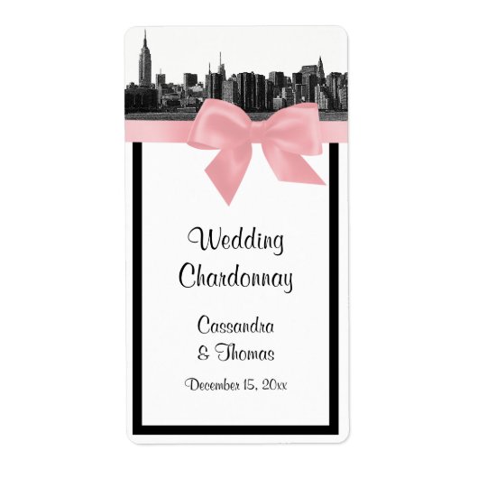 NYC Wide Skyline Etched BW Pink Wine Label (Voorkant)