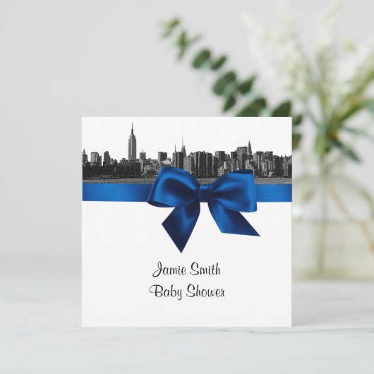 NYC Wide Skyline Etched BW Royal Bl Baby shower SQ Kaart (Staand voorkant)