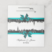 NYC Wide Skyline Etched BW TealWedding Escort Card Plaatskaartje (Buitenkant ongevouwen)