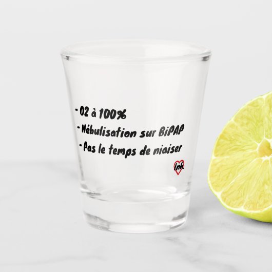 O2-100% geen tijd om aan een shot glas te komen (Voorkant)