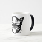 O Alphabet black butterfly Magische Mok (Voorkant rechts)