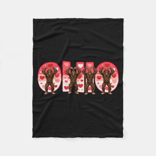 O-h-i-o Funny Bigfoot Ohio In Midwestern Valentine Fleece Deken (Voorkant)