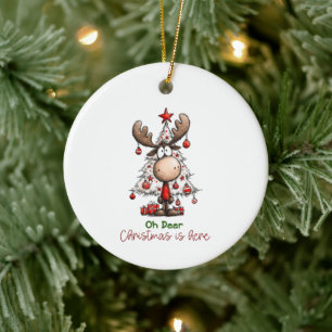 O Kerstmis Is Hier Cute Rendier Kerstmis Keramisch Ornament