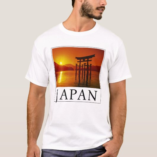 O-Torii poort, Itsukushima heiligdom | Miyajima, J T-shirt (Voorkant)
