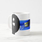 O Typografische Mok van Monogram Typografische Gru (Voorkant links)