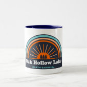 Oak Hollow Lake North Carolina Rainbow Tweekleurige Koffiemok (Center)