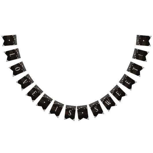 Oak Ridge Rustiek Donker Hout Liefde is Zoete Brui Vlaggetjes (Alle)